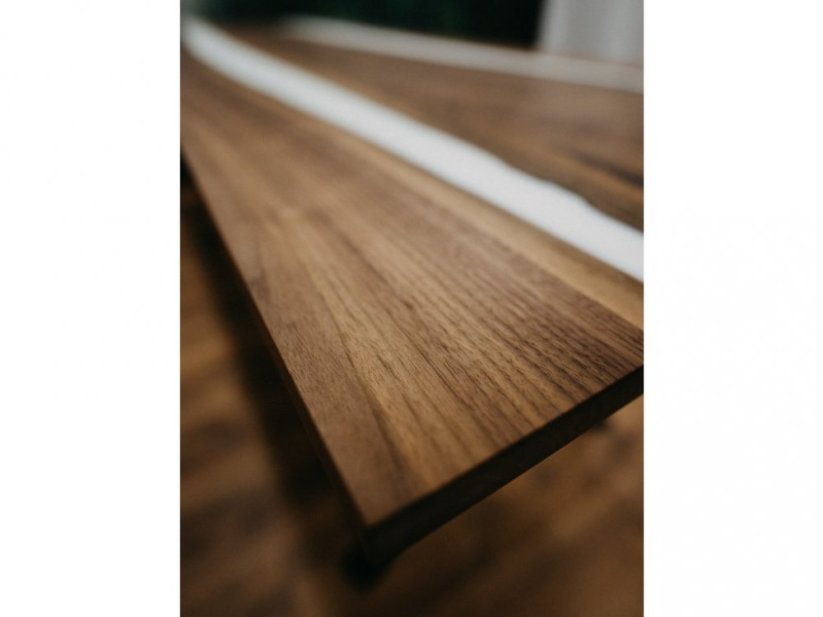 Big american oak
