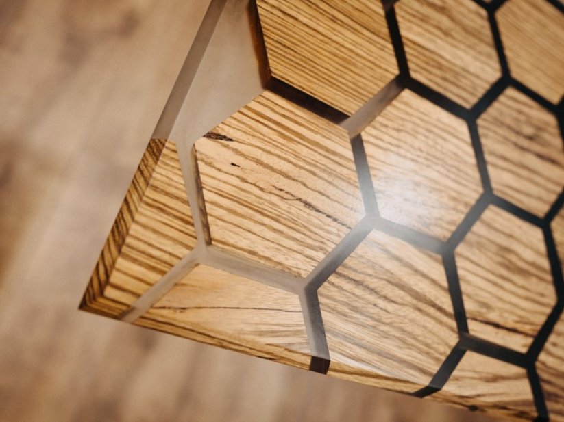 Hexagon zebrano