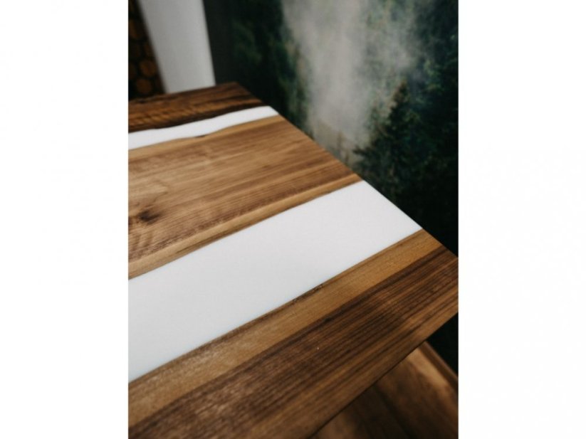 Big american oak