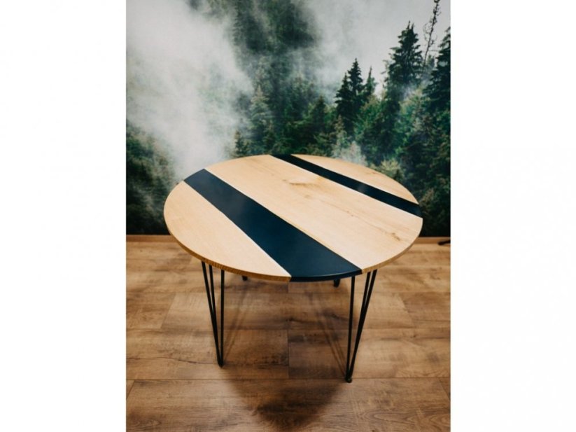 Black resin oak