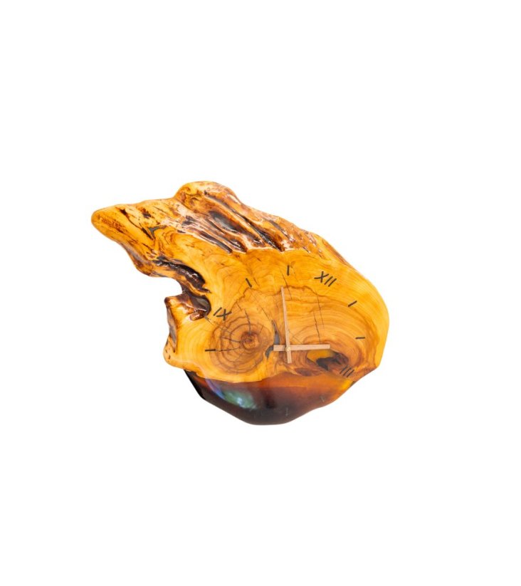 Sculpted oak