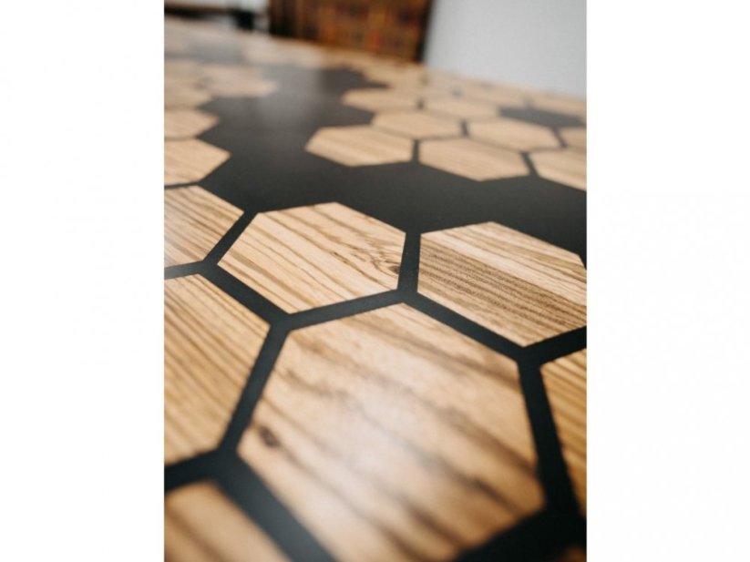 Hexagon zebrano